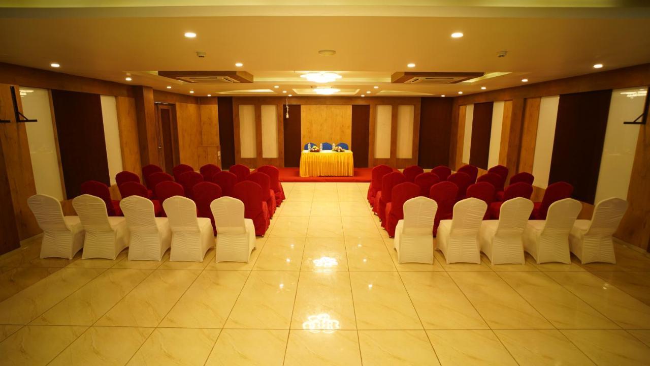 Regenta Central Somnath, Bhalpara Exterior foto