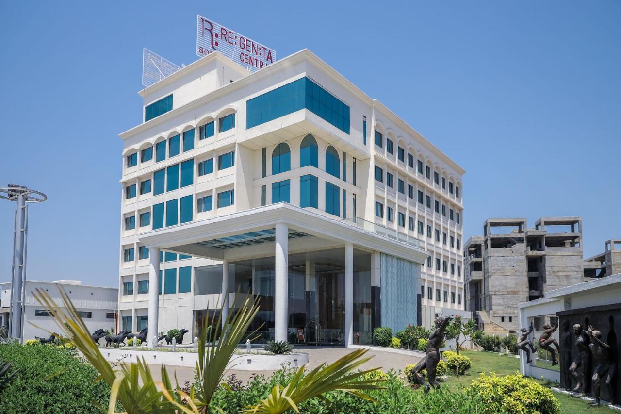 Regenta Central Somnath, Bhalpara Exterior foto